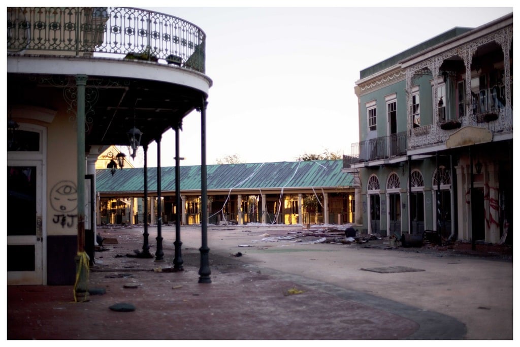 Six Flags New Orleans main street