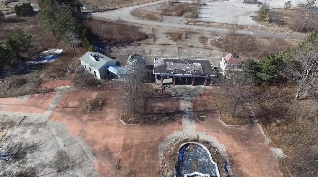 An aerial view of the remains of Geauga Lake