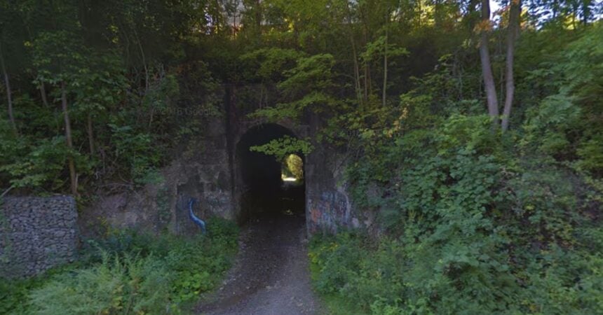 The Screaming Tunnel, Canada