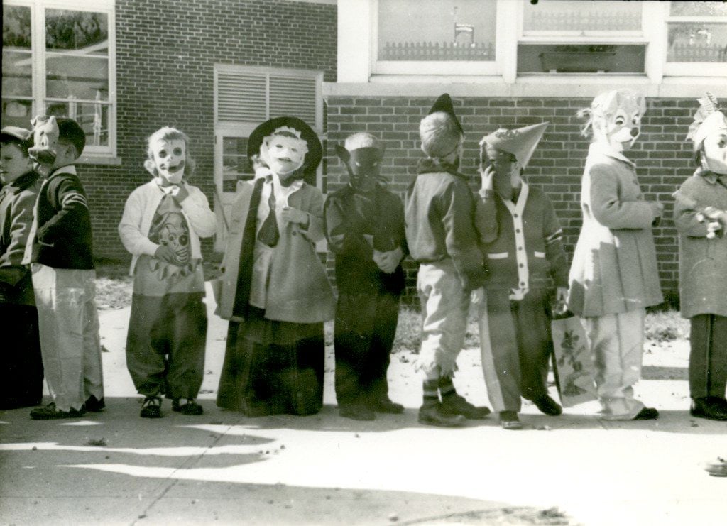 Kids in vintage Halloween costumes