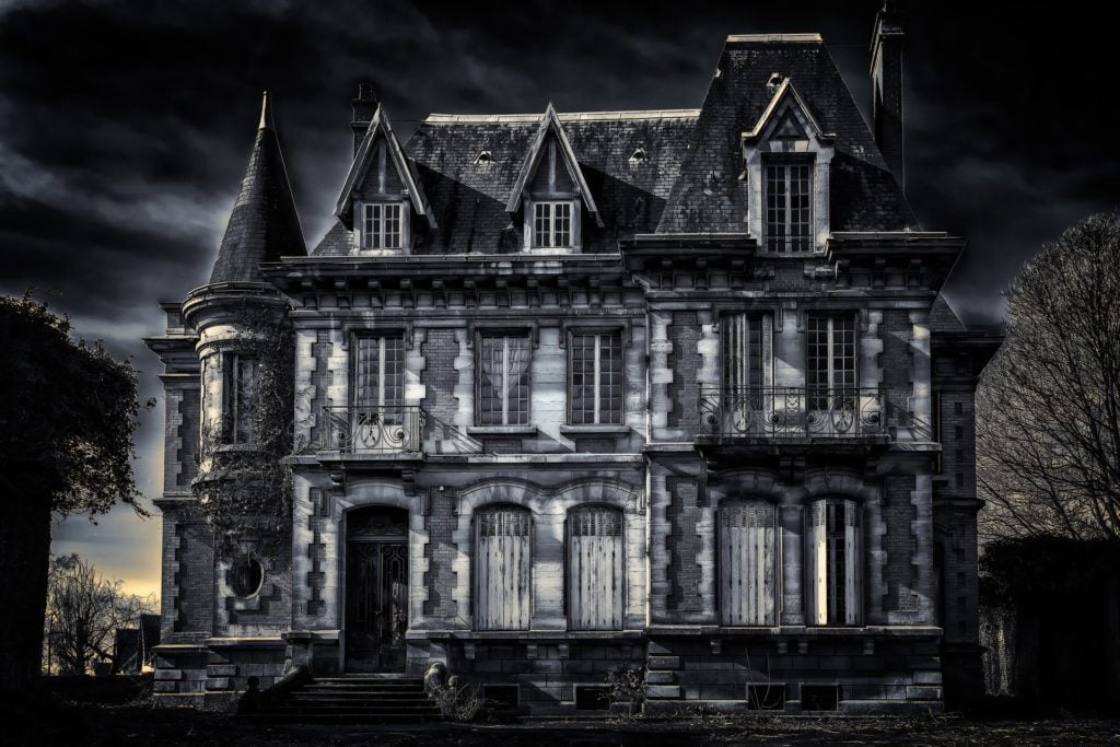 A gloomy old mansion